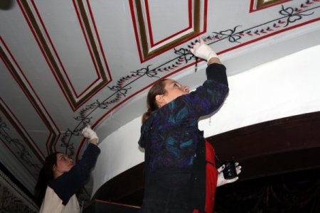 Asırlık Mevlevi tekkesinin tarihi desenleri onarıldı