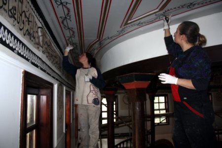 Asırlık Mevlevi tekkesinin tarihi desenleri onarıldı