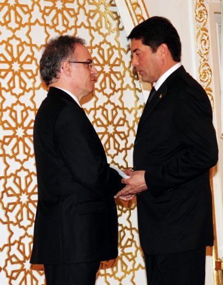 Aşkabat’ta Düzenlenen Cumhuriyet Resepsiyonuna Yoğun Katılım