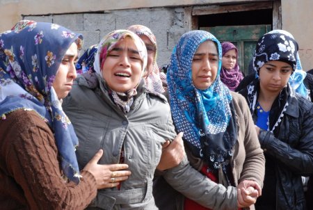 Asker arkadaşı tarafından vurulan Uzman Çavuş toprağa verildi