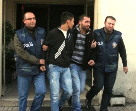 Asker Eğlencesinde Kavga Edip Polise Saldırdılar