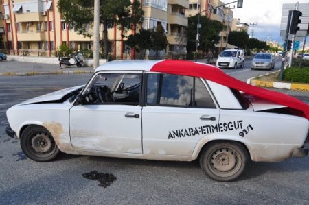 Asker konvoyu için süslenen otomobil kaza yaptı: 7 yaralı