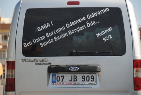 Askere giden Mehmet, babasının borçlarını ödemesi için ilginç yol denedi