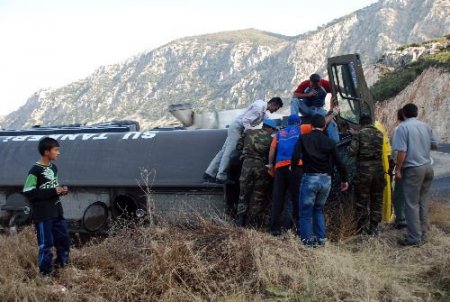 Askeri Araç Devdildi: 2 Yaralı