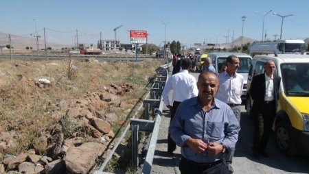 Askeri konvoy patlamadan son anda kurtuldu