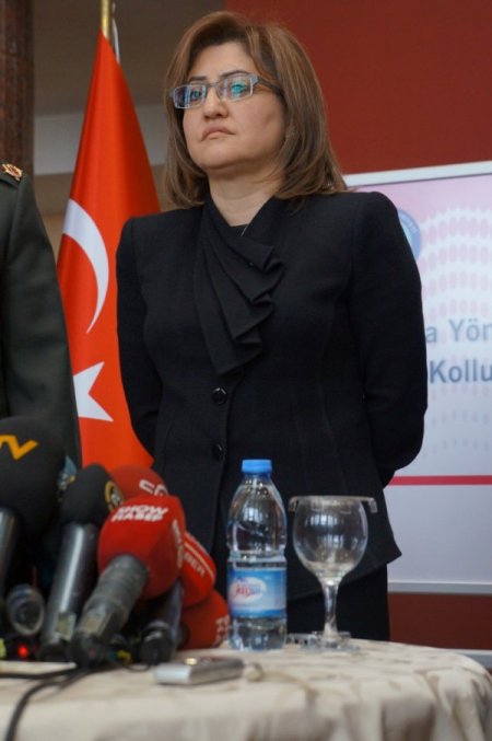 Askerler, kadına şiddet konusunda 16 saatlik eğitime alınacak