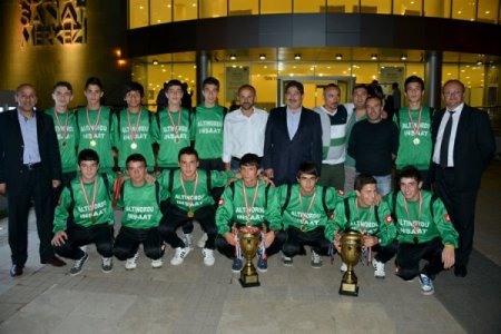 ASKF’dan Başkan Arpacıoğlu’na plaket