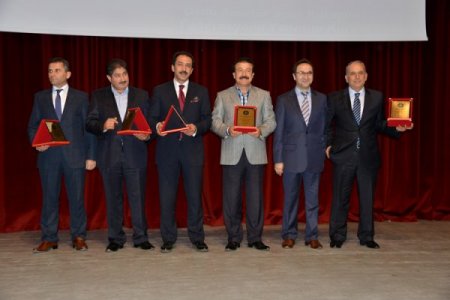 ASKF’dan Başkan Arpacıoğlu’na plaket