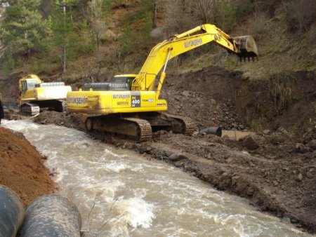 Aski Boşa Akan Dereleri Barajlara Yönlendiriyor
