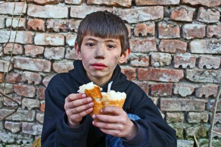 'Askıda Ekmek' geleneği ile belediyeler sosyal yaraya merhem oluyor