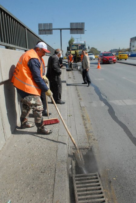 ASKİ'den vatandaşa kurban atığı uyarısı