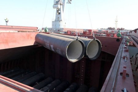 Asrın projesi için ilk borular Seka Limanı'na geldi