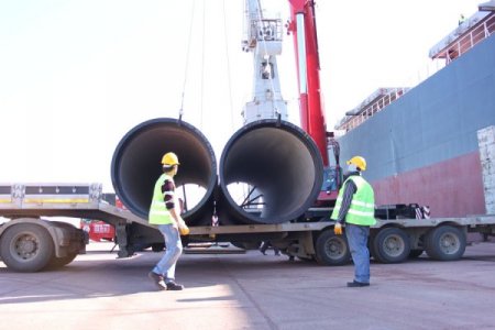 Asrın projesi için ilk borular Seka Limanı'na geldi