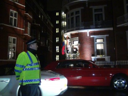 Assange: 2013'te milyonlarca yeni belge yayınlayacağız