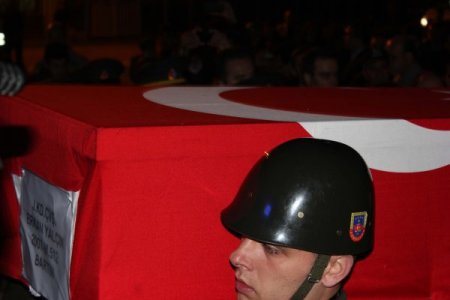 Astsubay Kıdemli Çavuş Erkan Yalçın'ın naaşı, memleketi Bartın'a getirildi