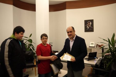 Asya Termal, israf etmeyen müşterilerine teşekkür belgesi veriyor