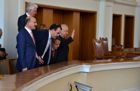 Ataka üyesi meclis başkan yardımcısı, Çiçek'le görüşmeye alınmadı