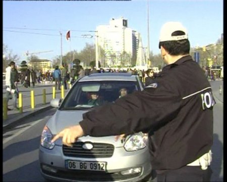 Atalay’ın Uyarısı Üzerine Sürücülere Cep Telefonu Cezası Yağdı