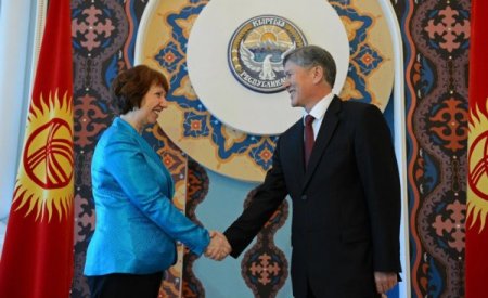 Atambayev, Ashton ile görüştü