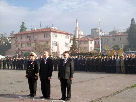 Atatürk, Bartın'da Törenlerle Anıldı