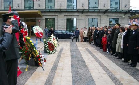 Atatürk Bükreş'te Anıldı