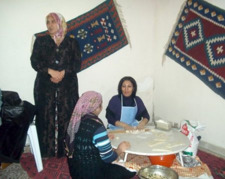 Atatürk İlköğretim Okulu Yararına Açılan Kermes Büyük İlgi Gördü