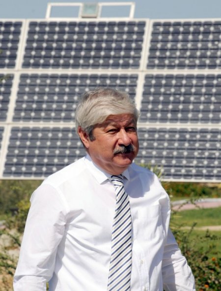 Atatürk Kültür Parkı Güneş Enerjisiyle Aydınlanıyor