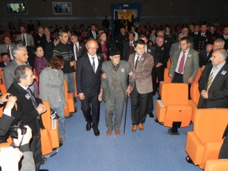 Atatürk’ün naaşı başında nöbet tutan Şaban Kalmaz, duygulandırdı