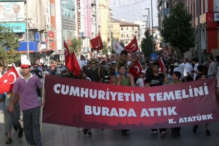 Atatürk'ün Sivas'a Gelişi Canlandırıldı