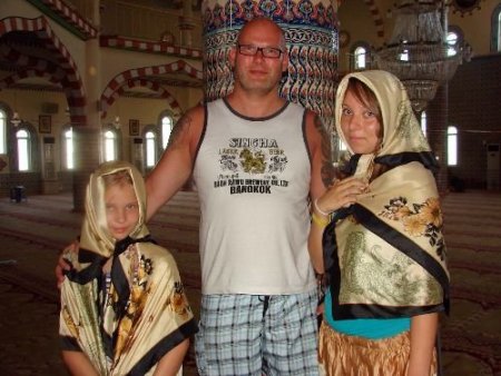 Ateist Turist Side'de İlk Defa Bir Mabade Girdi