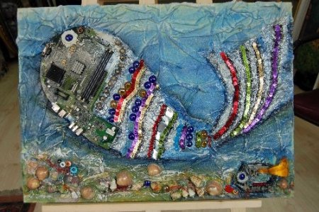 Atık bilgisayar parçalarına 'sanatsal' dokunuş