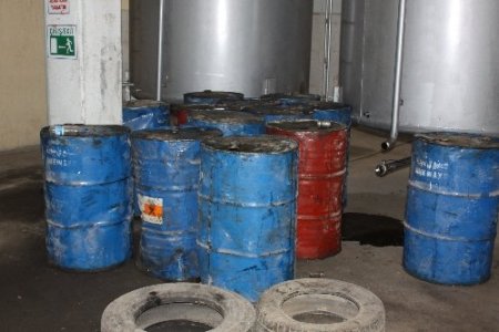 Atık yağdan sahte akaryakıt yapan şebekenin lideri Suriyeli sığınmacı çıktı