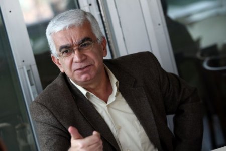 Atilla Yayla: Özgür Sanat İçin Tiyatrolar Özelleştirilmeli