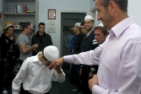 Atina'da yaşayan Batı Trakyalılar, bayram coşkusunu paylaştı