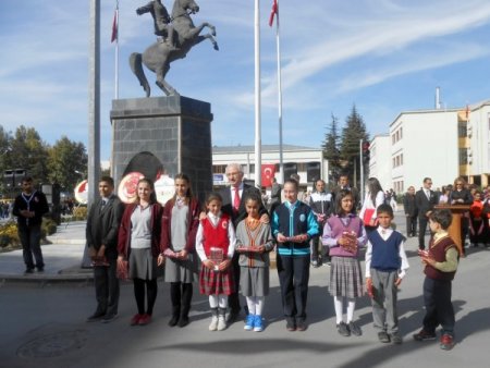 Atletler madalyalarını 29 Ekim Cumhuriyet Bayramı'nda aldı