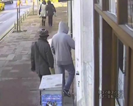 Atm'lere Kurdukları Düzenekle Vurgun Yapan İki Kişi Yakalandı