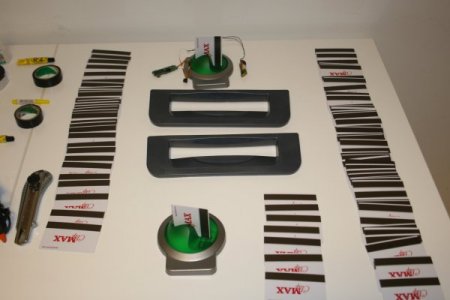 ATM'ye yerleştirdikleri düzenekle vatandaşların kartlarını kopyalamışlar