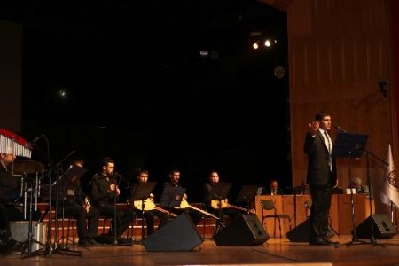 AÜ’de amatör ses yarışması düzenlendi
