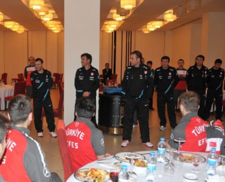 Avcı'dan U20 Milli Takımı'na ziyaret