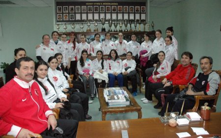 Avrupa Büyükler Bayan Karate Milli Takımı, Avrupa Şampiyonası için hazırlar