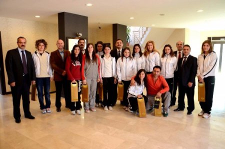 Avrupa Şampiyonu takıma üniversiteden ödül