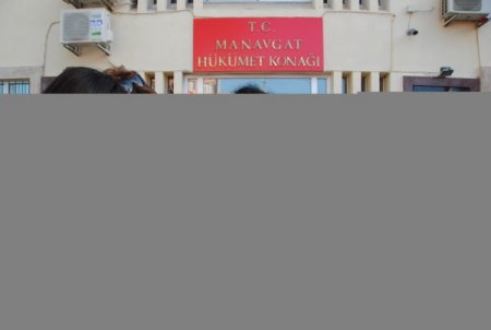 Avrupa'da çocuklar 10 yaşında duvar gazetesi çıkarıyor