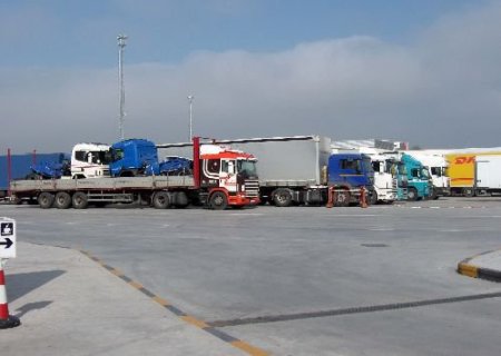 Avrupa'da Kullanılmayan Tır'lar Irak Pazarına Gönderiliyor