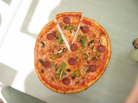 Avrupa’da Ustası Olduğu Pizzayı, Kasabadaki Hemşehrileri İçin Yapıyor