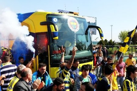 Avrupa’da yarı finale çıkan Fenerbahçe İstanbul’da
