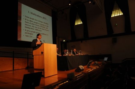 Avrupa'daki Türklerin geleceği Londra'da masaya yatırıldı