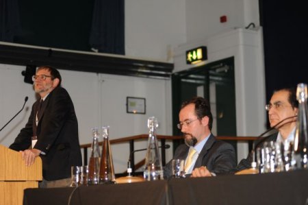 Avrupa'daki Türklerin geleceği Londra'da masaya yatırıldı