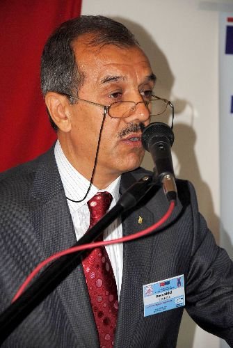 Avrupalı 12 Genç Afyonkarahisar'da Ebru Kursu Alacak