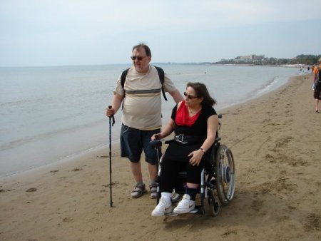 Avrupalı engelliler kış tatillerini Antalya'da geçiriyor