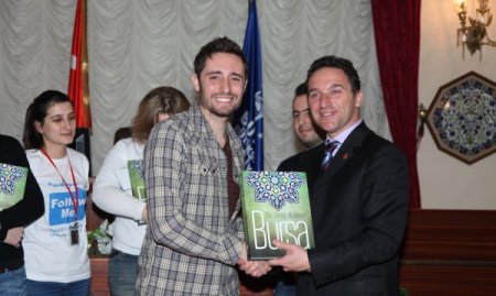 Avrupalı gençler Büyükşehir Belediyesi'nde ağırlandı